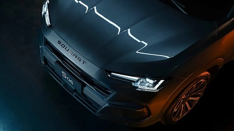 кроссовер soueast s06 сверху спереди