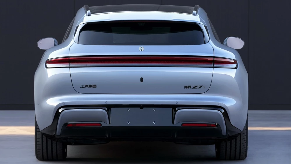 Партнер автозавода «Москвич» показал конкурента Porsche Taycan saic z7t сзади универсал