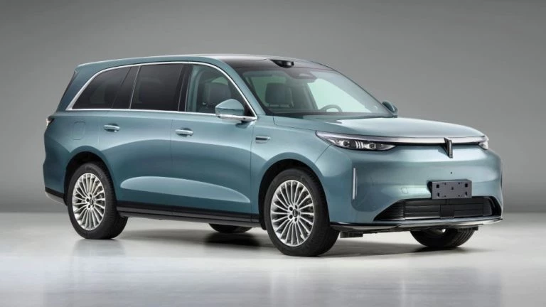 gwm wey v9x сбоку спереди