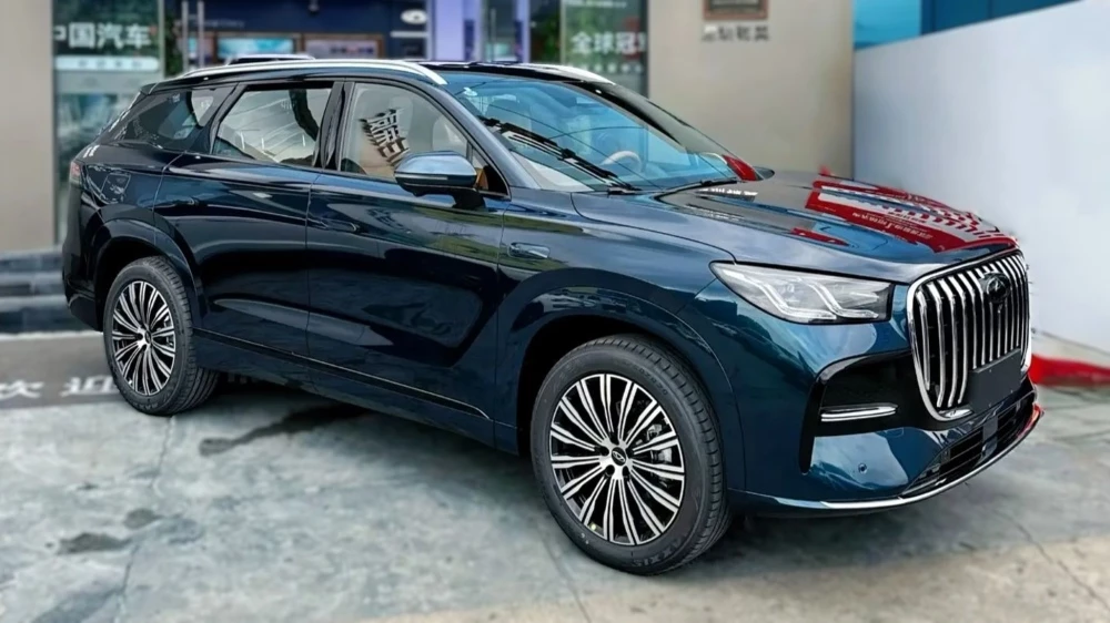 кроссовер chery tiggo 9 сбоку спереди 2026 старт продаж