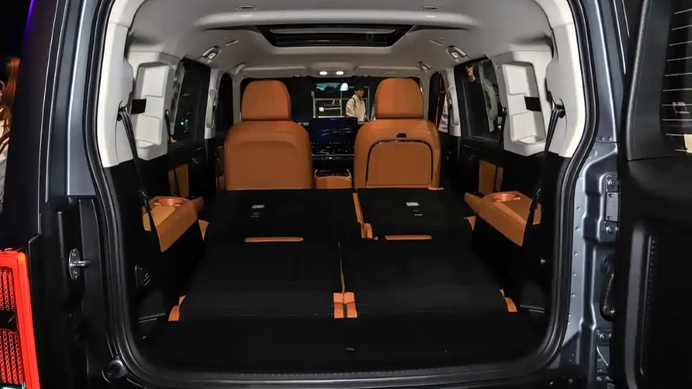 кроссовер haval v7 plus в пекине салон интерьер raptor