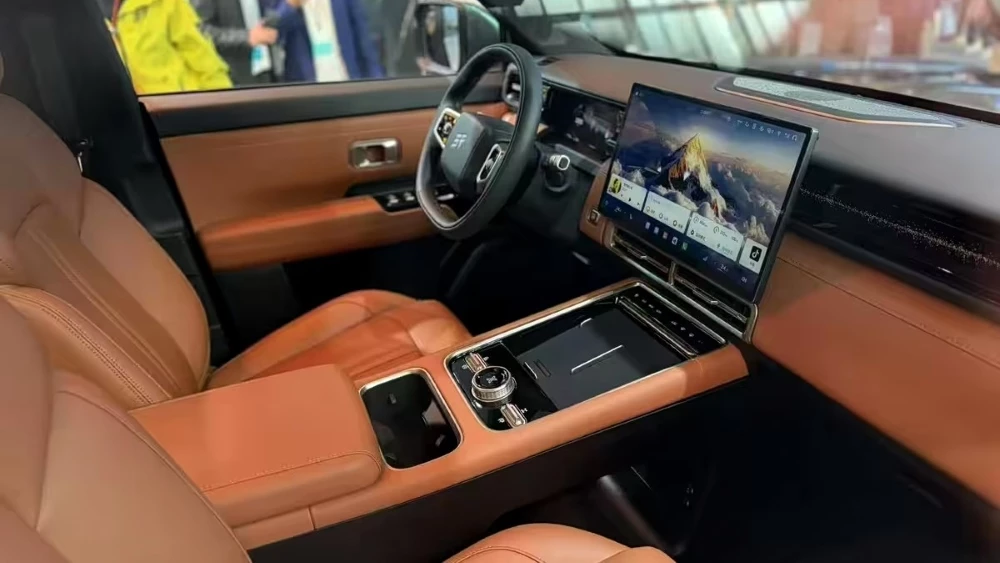 кроссовер jetour 7x в Пекине салон интерьер
