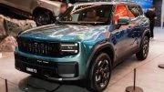 кроссовер jetour 7x в Пекине спереди сбоку
