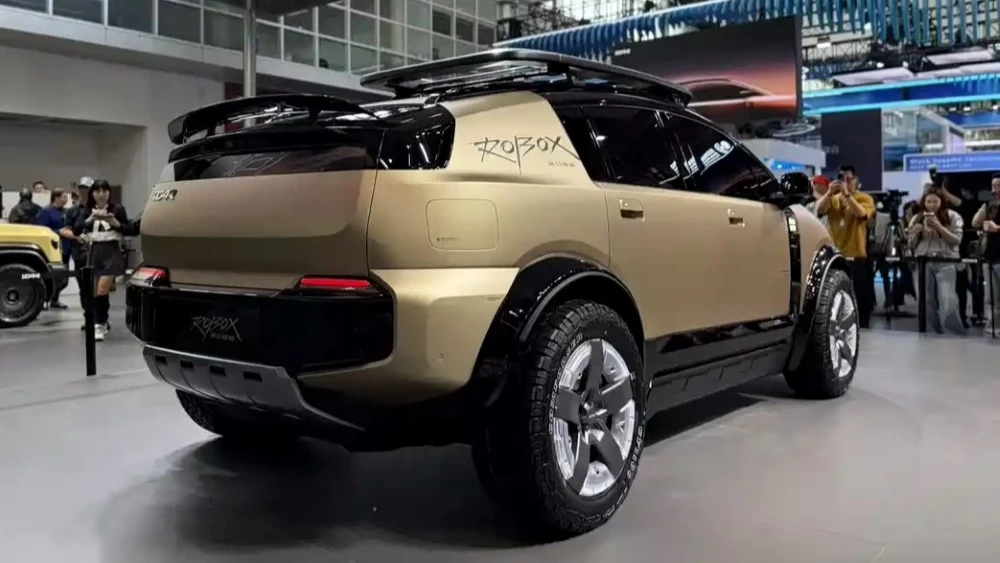 автосалон в пекине 2026 концепт-кар chery icar robox сзади сбоку