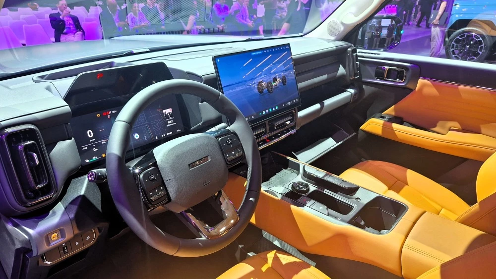 кроссовер haval v7 plus в пекине салон интерьер raptor