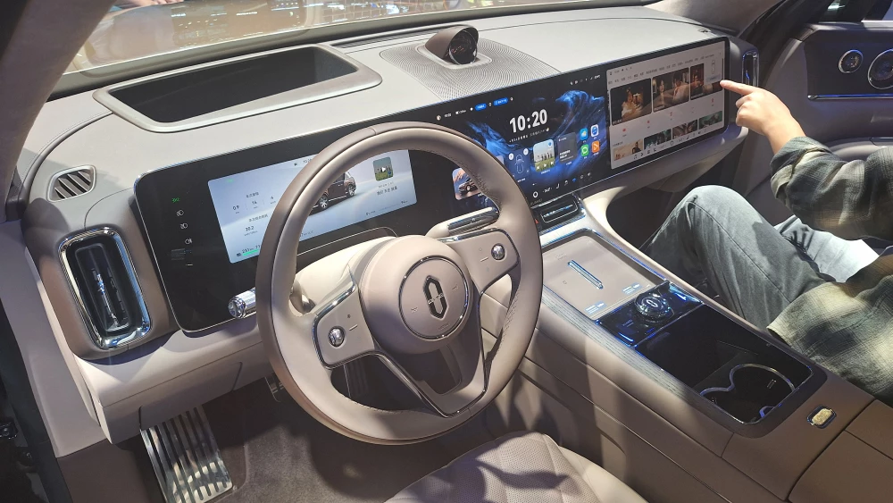 пекинский автосалон в пекине 2026 кроссовер aito m9 новый салон