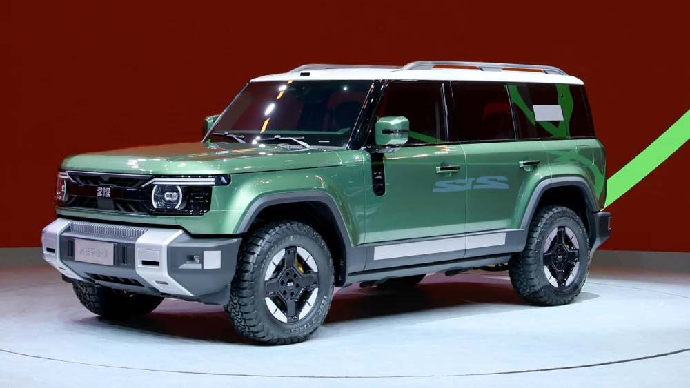 пекинский автосалон в пекине 2026 baw 212 t02 сбоку спереди
