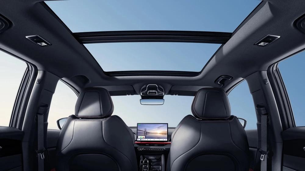 Belgee X50+ Plus салон интерьер панорамная крыша