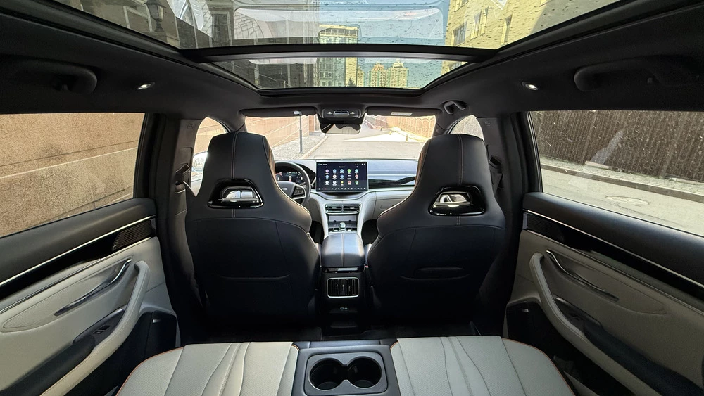 Кроссовер BYD Song Plus EV тест в казахстане салон интерьер