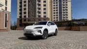 BYD Song Plus EV тест в казахстане сбоку спереди