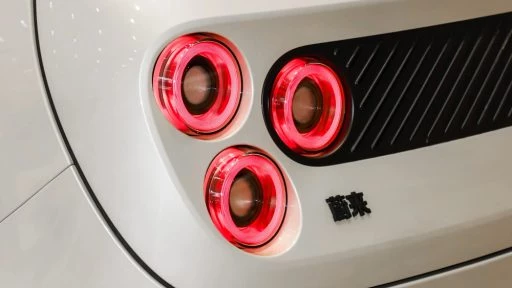 Два китайских автомобиля наградили в премии World Car Awards firefly mazda ez-6