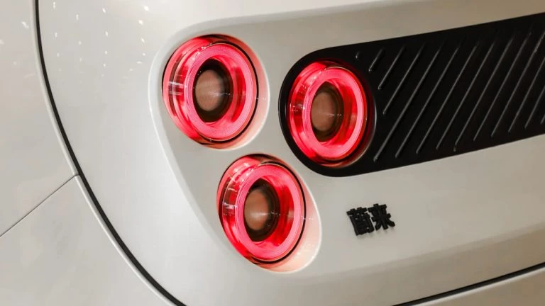 Два китайских автомобиля наградили в премии World Car Awards firefly mazda ez-6