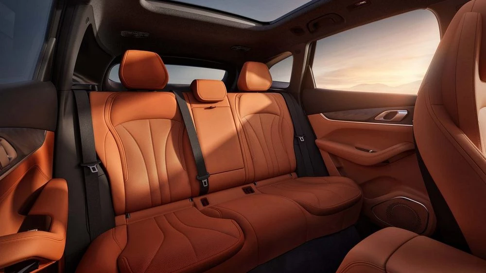 Geely Galaxy M7 салон интерьер сиденья второй ряд