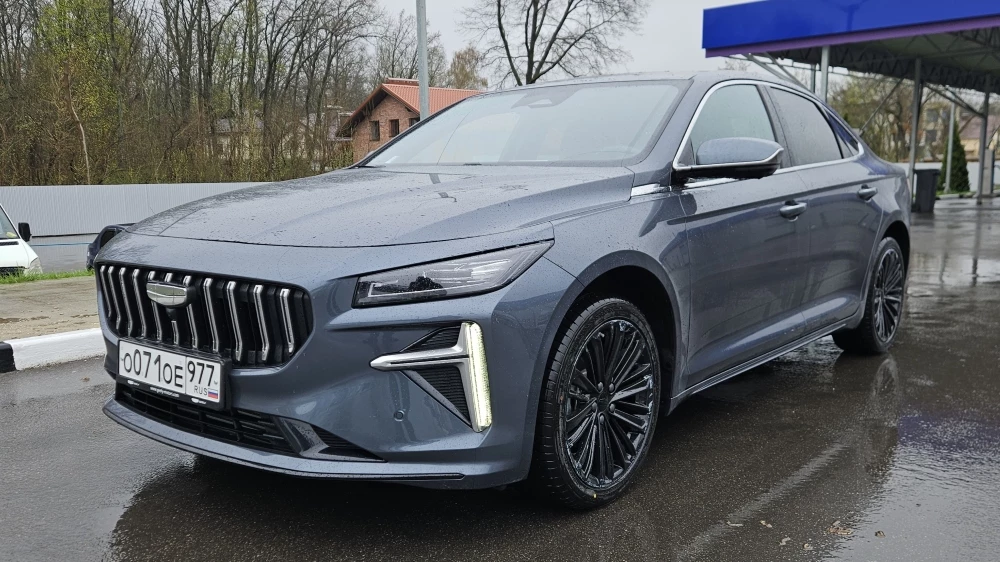 Как уменьшение мощности повлияло на лучший седан? Наш тест-драйв Geely Preface 2026 Geely Preface 150 л.с. сбоку спереди тест