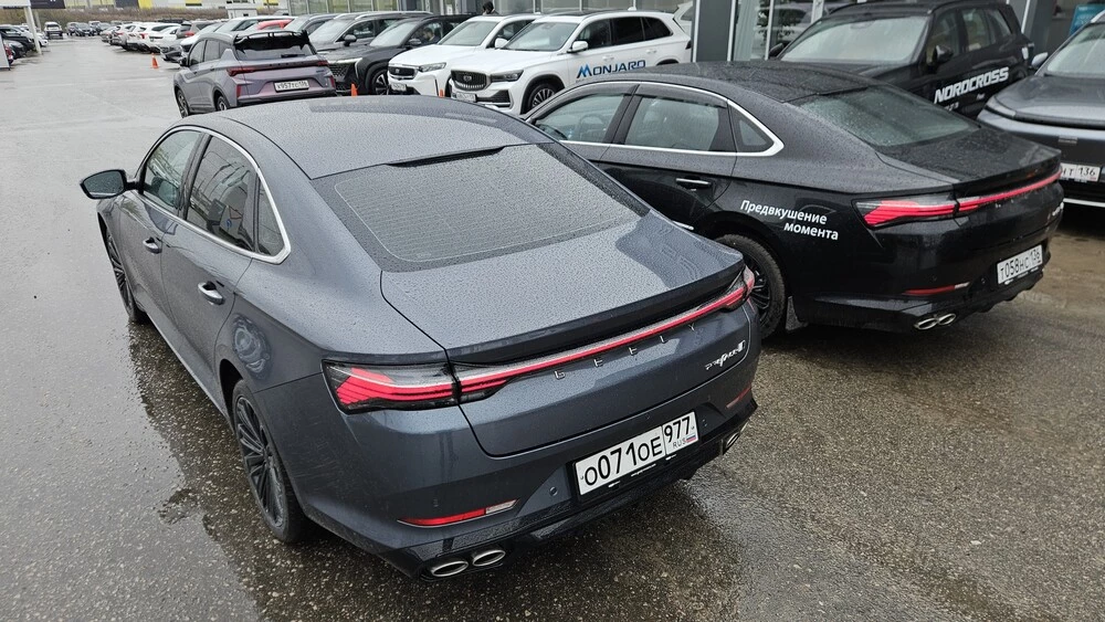 Geely Preface 150 л.с. сбоку сзади тест