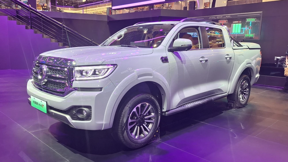 пекинский автосалон в пекине 2026 gwm power hi4-t пикап сбоку спереди гибридный