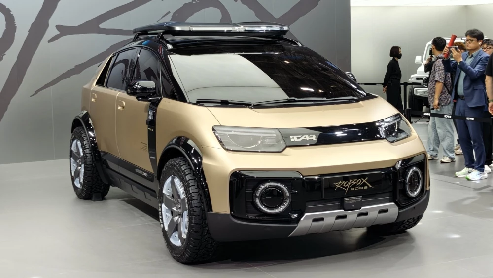 автосалон в пекине 2026 концепт-кар chery icar robox спереди сбоку