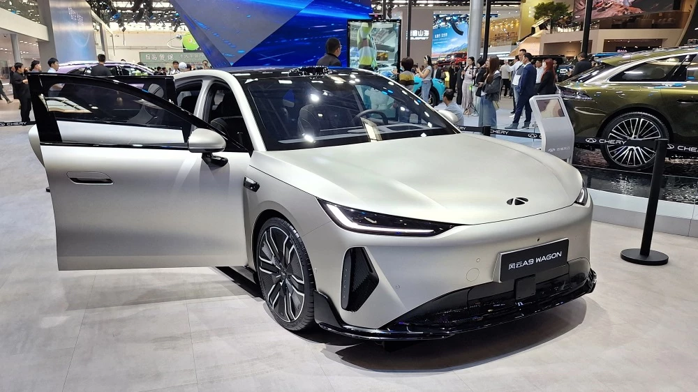 универсал chery fulwin a9 wagon в Пекине спереди сбоку
