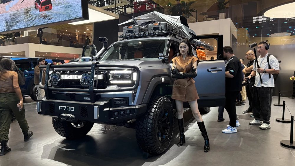 пекинский автосалон в пекине 2026 jetour f700 пикап сбоку спереди серый