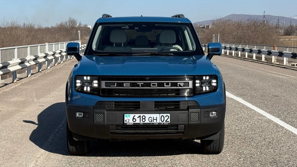 Jetour T1 тест в Казахстане спереди