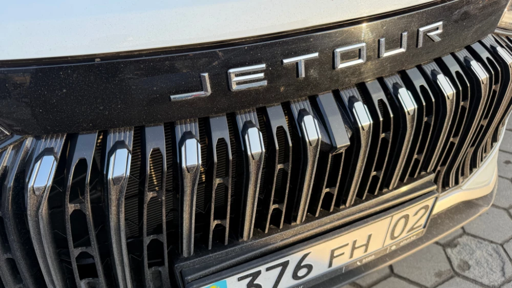 jetour x50 в казахстане тест решетка радиатора логотип