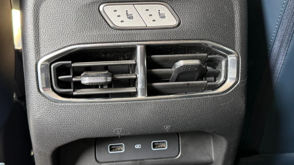 jetour x50 в казахстане тест салон интерьер второй ряд дефлектор