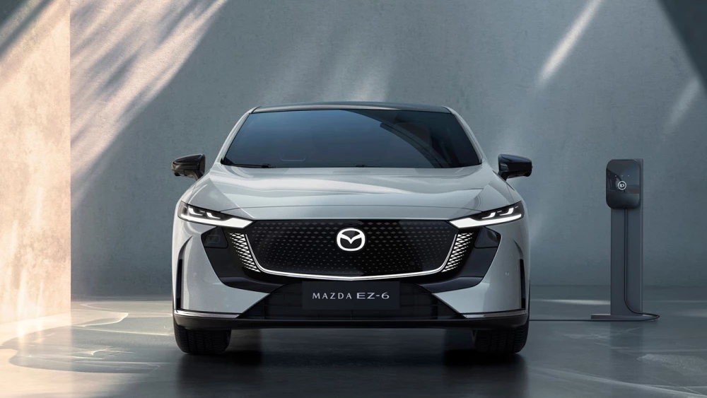 Два китайских автомобиля наградили в премии World Car Awards mazda ez-6 changan седан середи серый