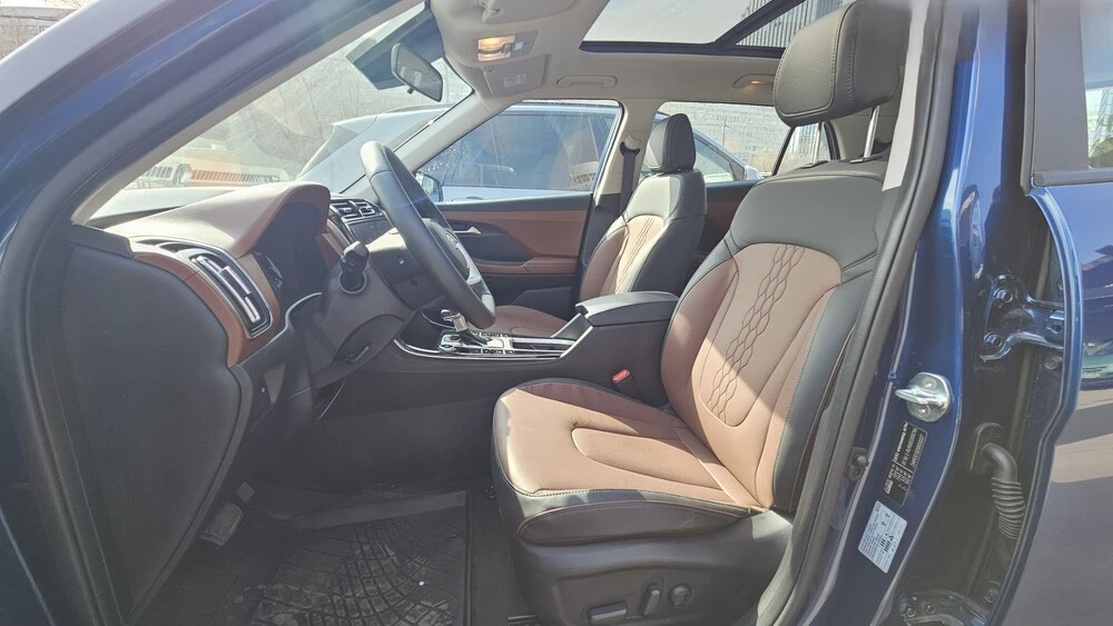 Solaris HC Hyundai Creta салон интерьер сиденья первый ряд