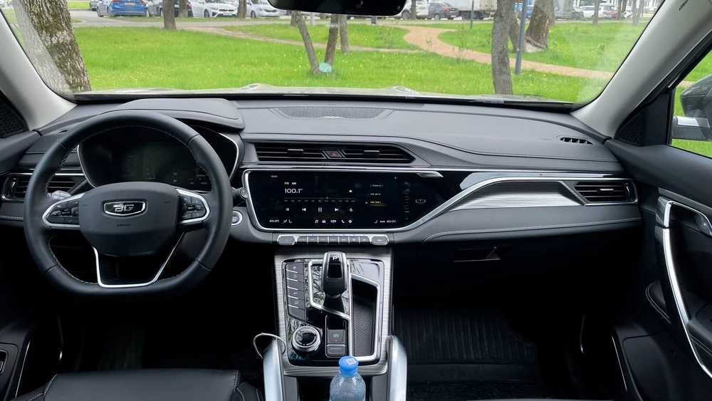 Belgee X70 10 тысяч километров салон интерьер
