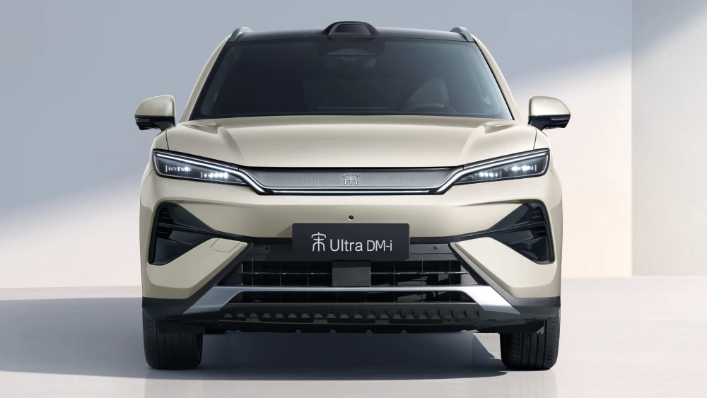 цены гибридный кроссовер byd song ultra dm-i спереди бежевый