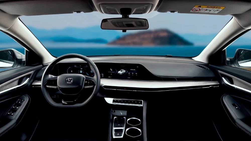Changan Eado Plus салон интерьер