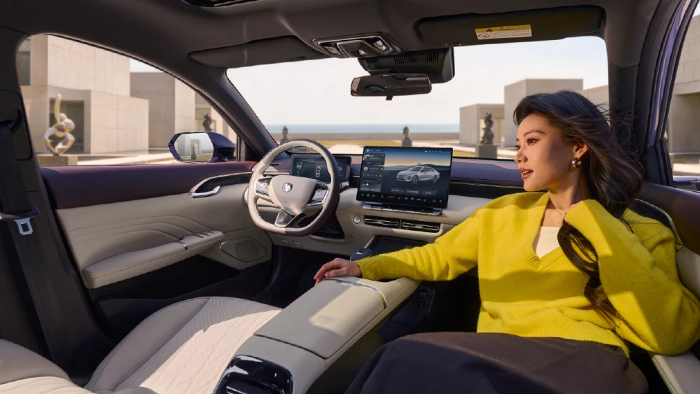 changan eado plus hev седан салон