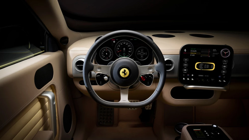 салон ferrari luce коричневый дизайнер apple iphone джонатан айв