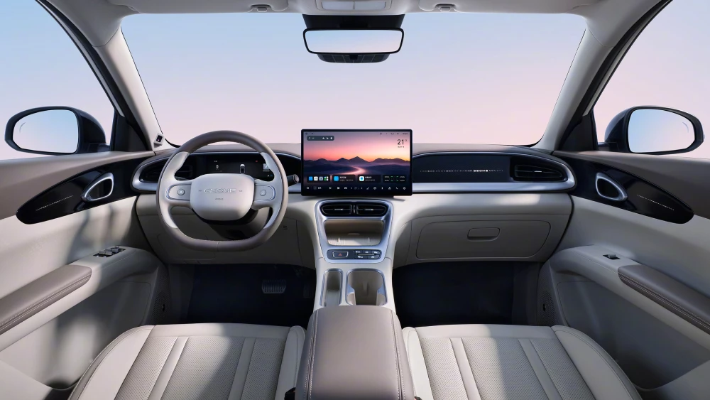 обновленный geely ex2 салон