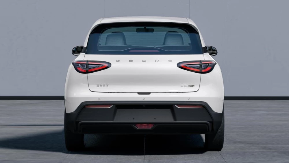 Электрический хетчбэк Geely EX2 Ultra сзади