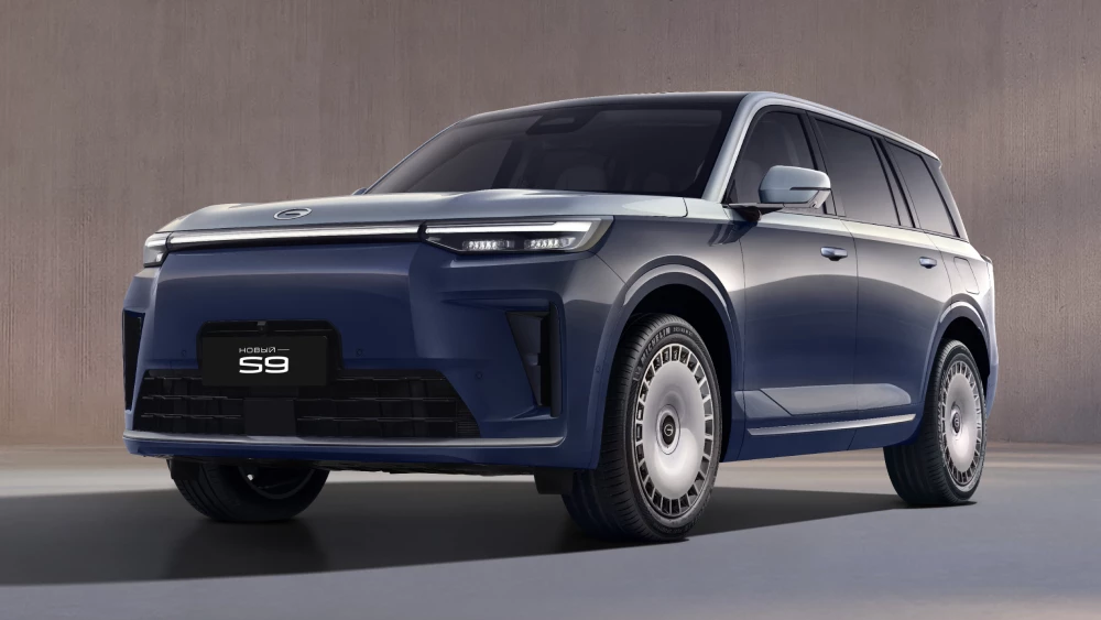 Характеристики флагманского GAC S9 раскрыли для России кроссовер последовательный гибрид сбоку спереди