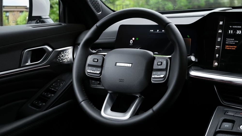 Обновленный кроссовер Haval F7 2026 года салон интерьер руль