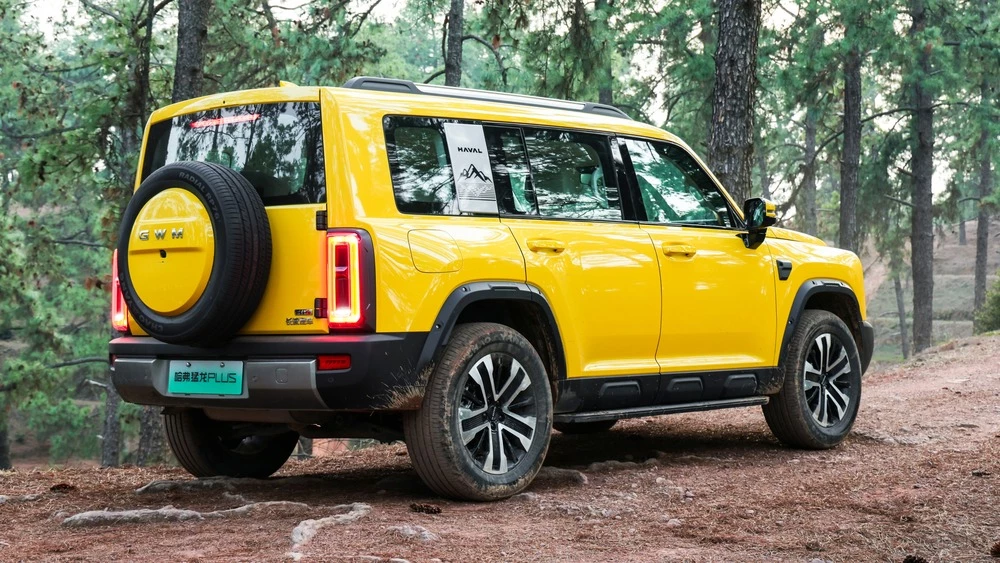 Haval Raptor Plus сбоку сзади