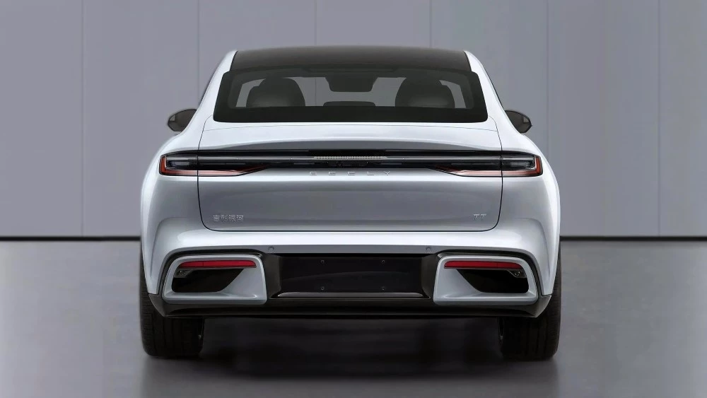 седан geely galaxy tt сзади 2026