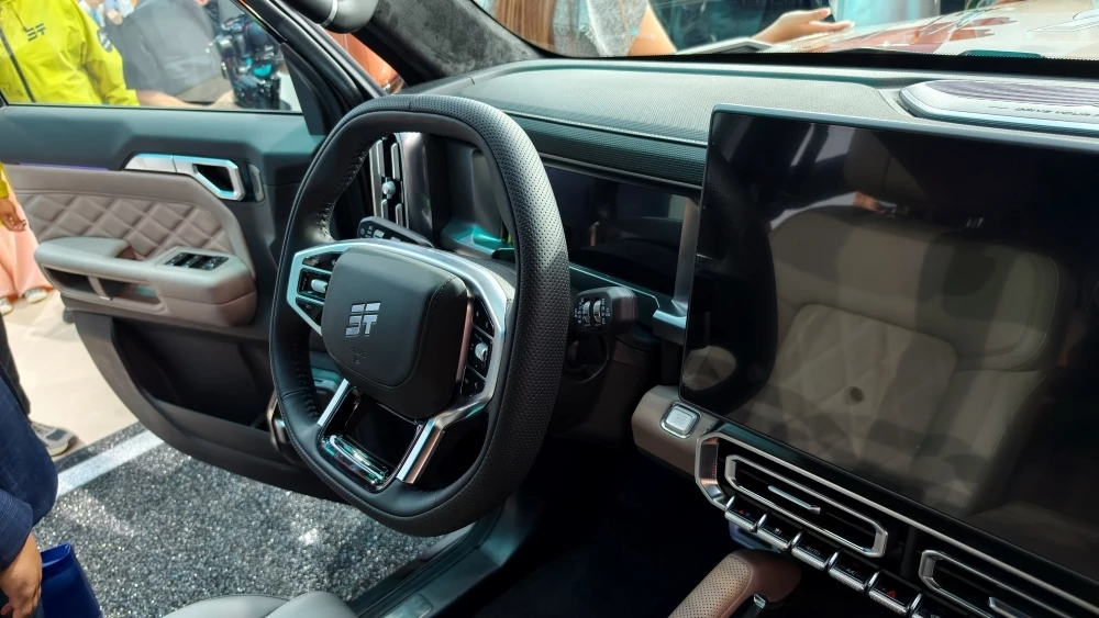 Jetour T2 i-DM гибридный автосалон в Пекине салон интерьер