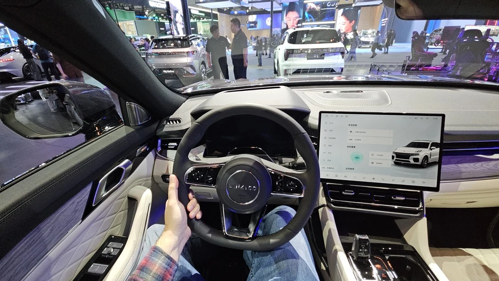 Lynk Co 09 обновленный автосалон в Пекине 2026 салон интерьер