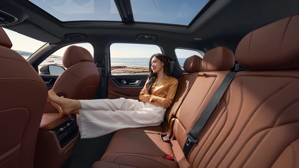 Chery Fulwin T9 Long Range новая версия салон интерьер второй ряд диван