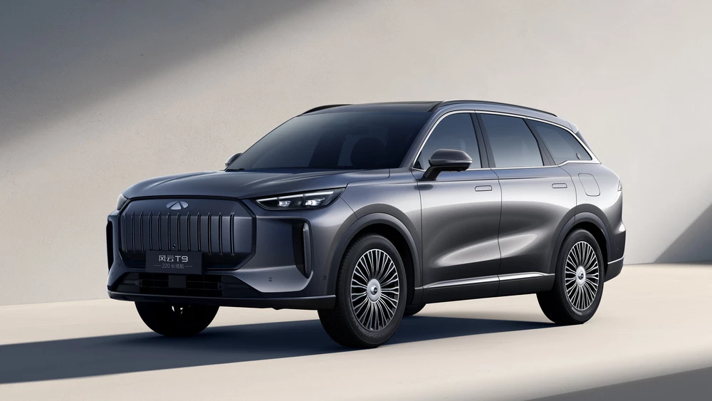 Chery Fulwin T9 Long Range новая версия спереди сбоку