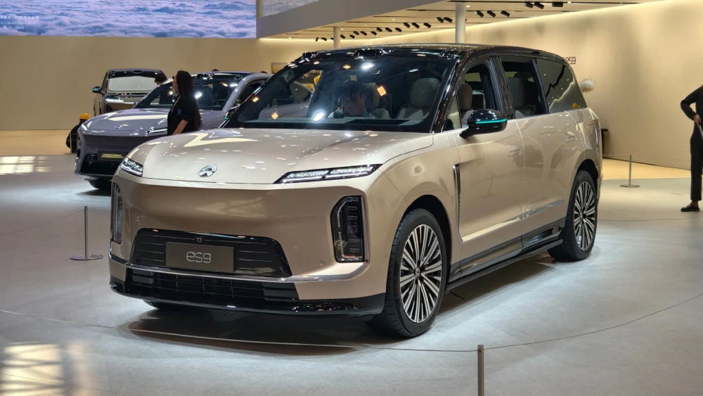 кроссовер nio es9 сбоку спереди пекинский автосалон 2026