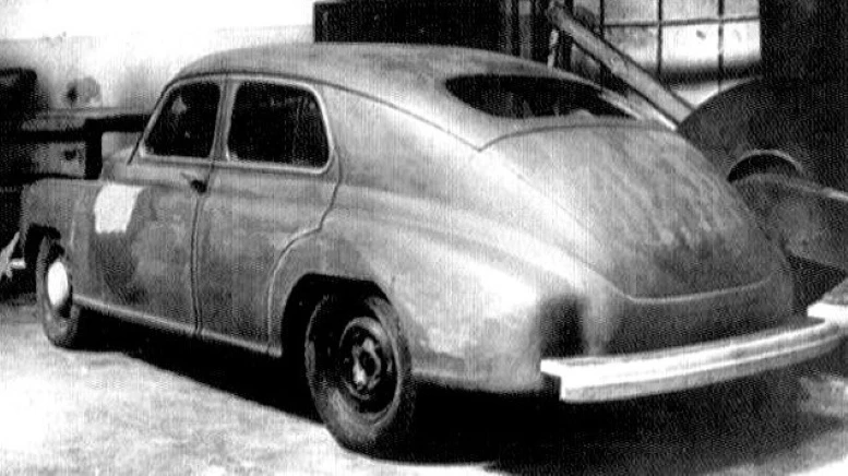 Демонстрационный макет автомобиля «Победа» 1944 год сбоку сзади