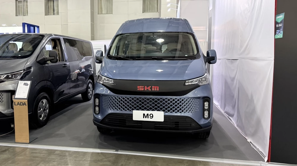 SKM M9 Comwex спереди выставка