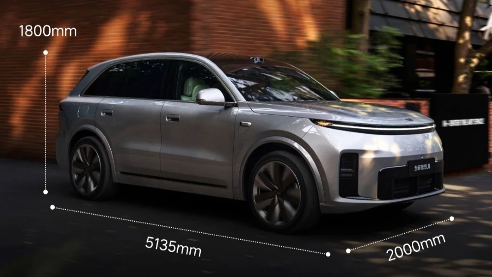 li auto l8 кроссовер сбоку спереди новое поколение