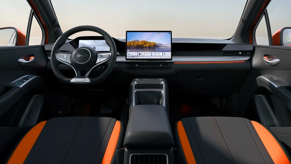 Электрический хетчбэк BYD Dolphin G салон интерьер
