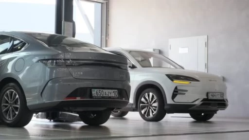 Электромобили BYD в сервисной зоне Казахстан Song EV Sealion 7