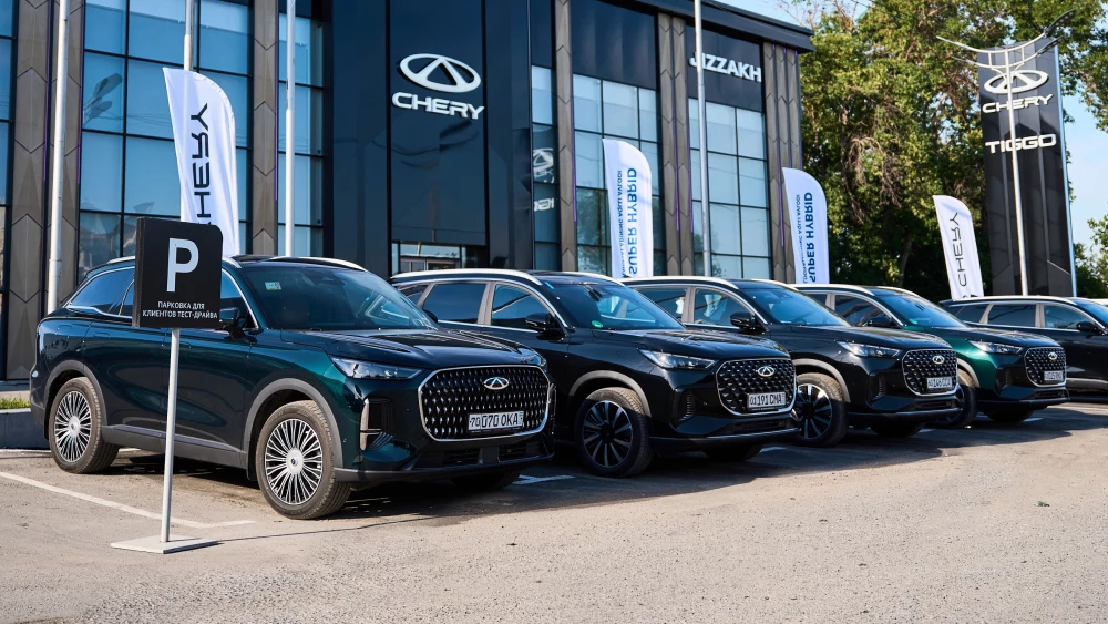 Цены Chery Tiggo 9 назвали в Узбекистане. Кроссовер получил продвинутый гибрид цены chery tiggo 9 в узбекистане кроссовер гибрид сбоку спереди